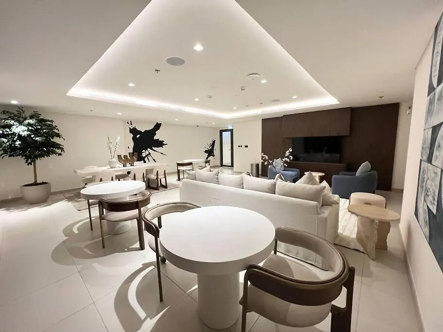דירה דובאי Elegant 1 Bedroom In Creek Edge